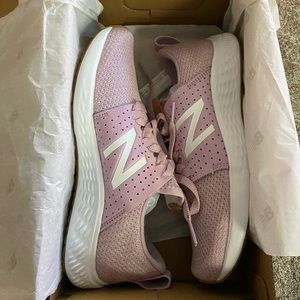new balance fresh foam lightweight running shoe